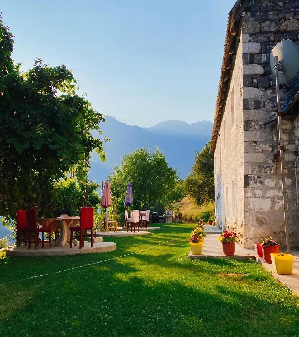 Guesthouse Silvester Gjelaj